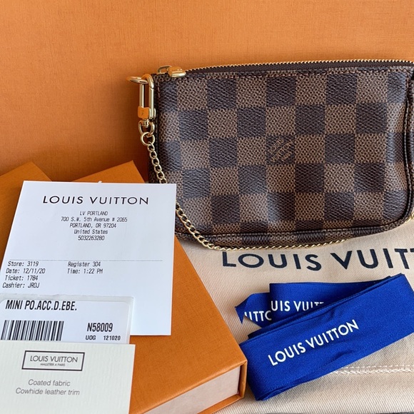 Authentic💯! LouisVuitton minipochette accessories - Picture 2 of 9
